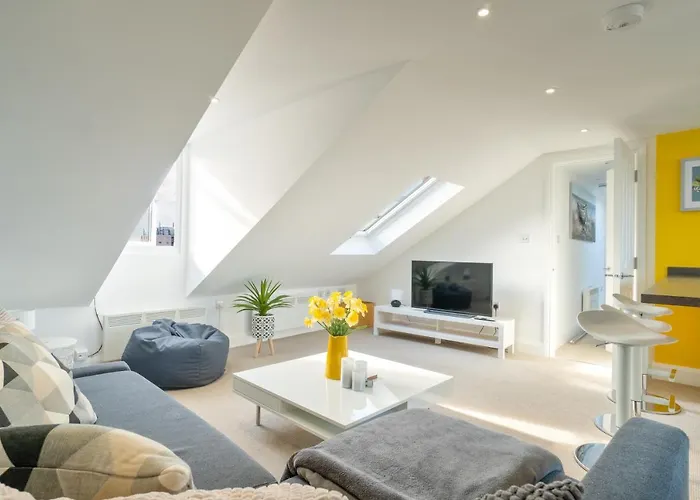 Stylish Herne Bay Apartment By The Sea
